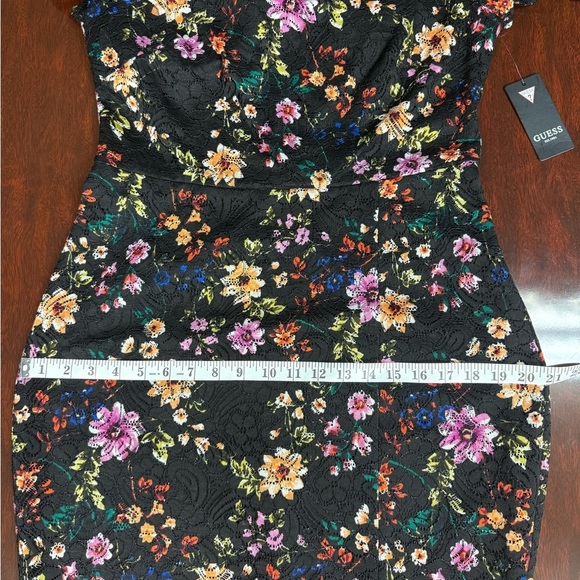 GUESS Womens Size 12 Off-The-Shoulder Lace Midi Cocktail Dress Black Floral New - Picture 14 of 14